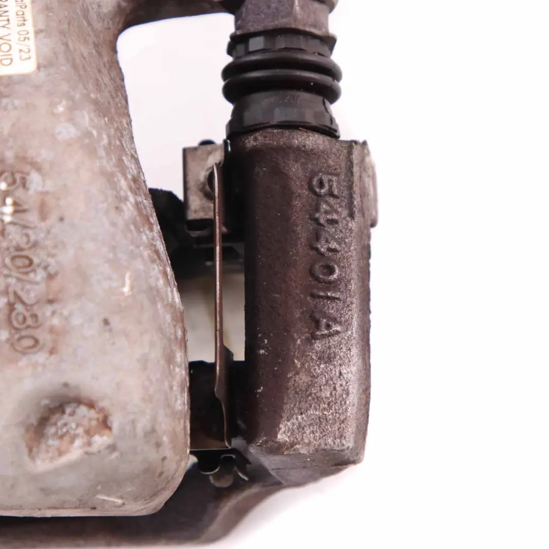 Brake Caliper BMW i3 I01 Front Right O/S Brake Housing Carrier to with Part number 6860270 Brake Caliper BMW i3 I01 Front Right O/S Brake Housing Carrier - SKU 6860270 - Part number 6860270