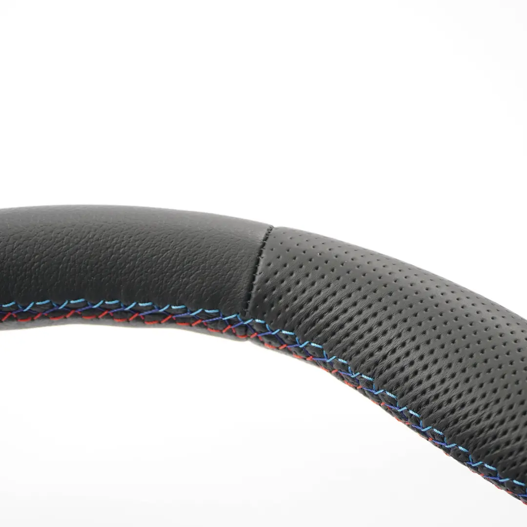BMW F45 F46 X1 F48 X2 F39 NUEVO Volante deportivo De cuero negro M-tricolored - SKU 6860357-1 - Número de pieza 6860357 