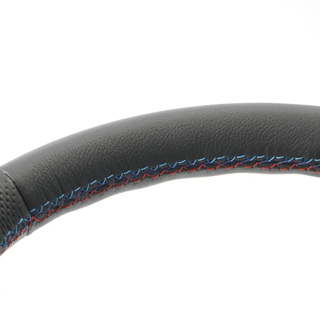 BMW F45 F46 X1 F48 X2 F39 NUEVO Volante deportivo De cuero negro M-tricolored - SKU 6860357-1 - Número de pieza 6860357 