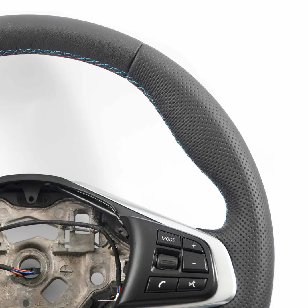BMW F45 F46 X1 F48 X2 F39 NUEVO Volante deportivo De cuero negro M-tricolored - SKU 6860357-2 - Número de pieza 6860357 