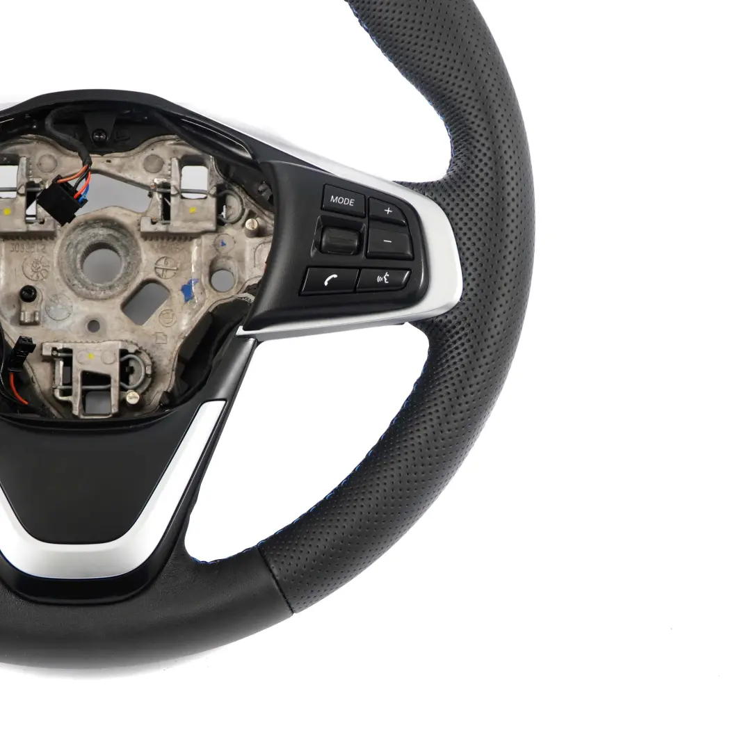 NUEVO Volante deportivo De cuero negro M-tricolored para BMW F45 F46 X1 F48 X2 F39 con número de pieza 6860359 BMW F45 F46 X1 F48 X2 F39 NUEVO Volante deportivo De cuero negro M-tricolored - SKU 6860359-1 - Número de pieza 6860359