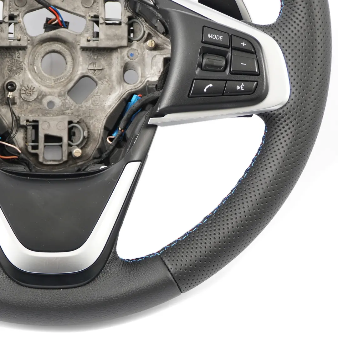 NUOVO Volante Sport Sportivo in Pelle Paddle Shift per BMW F45 F46 X1 F48 X2 F39 con numero di parte 6860361 BMW F45 F46 X1 F48 X2 F39 NUOVO Volante Sport Sportivo in Pelle Paddle Shift - SKU 6860361-2 - Numero di parte 6860361