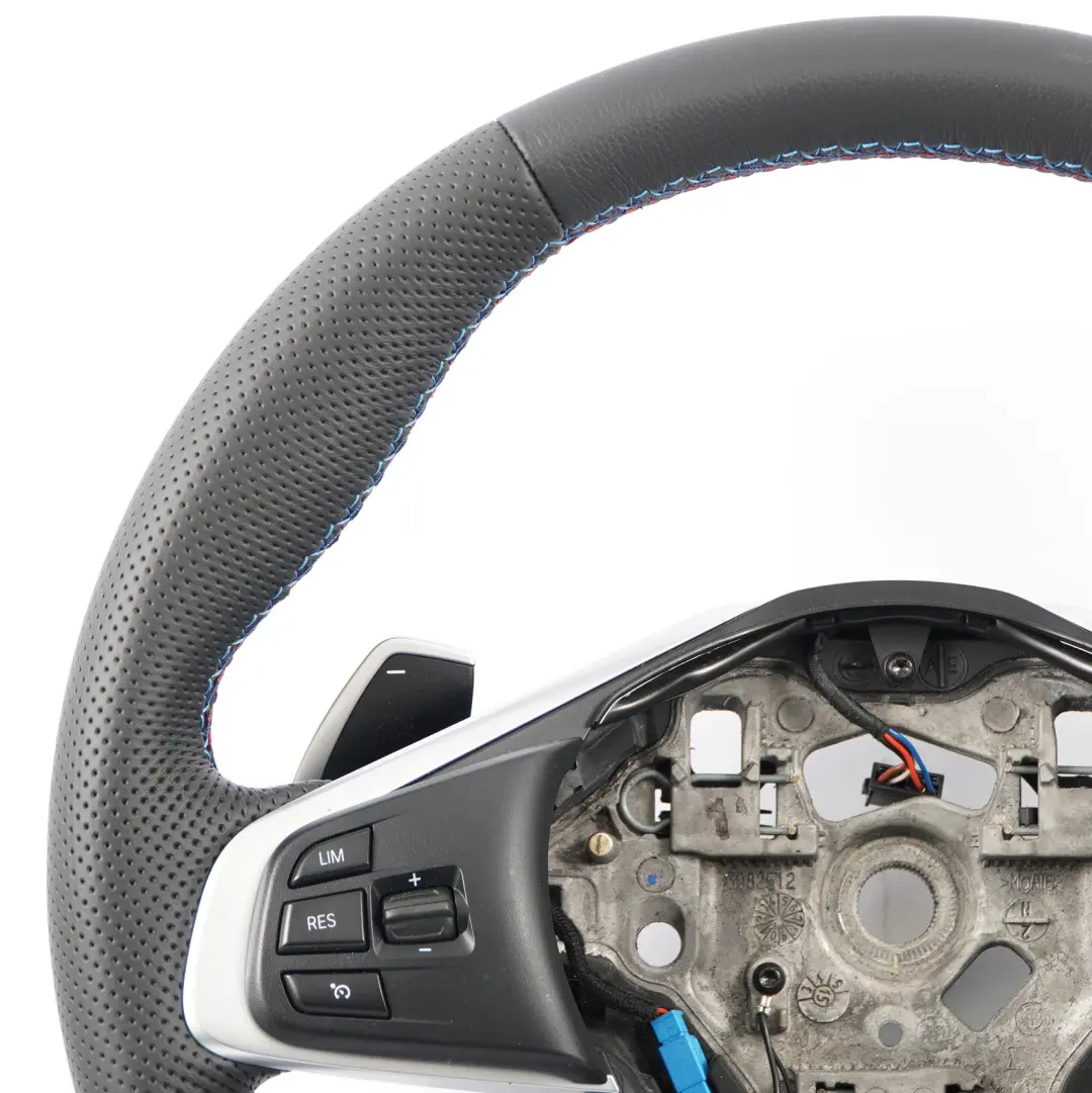 NUOVO Volante Sport Sportivo in Pelle Paddle Shift per BMW F45 F46 X1 F48 X2 F39 con numero di parte 6860361 BMW F45 F46 X1 F48 X2 F39 NUOVO Volante Sport Sportivo in Pelle Paddle Shift - SKU 6860361-2 - Numero di parte 6860361