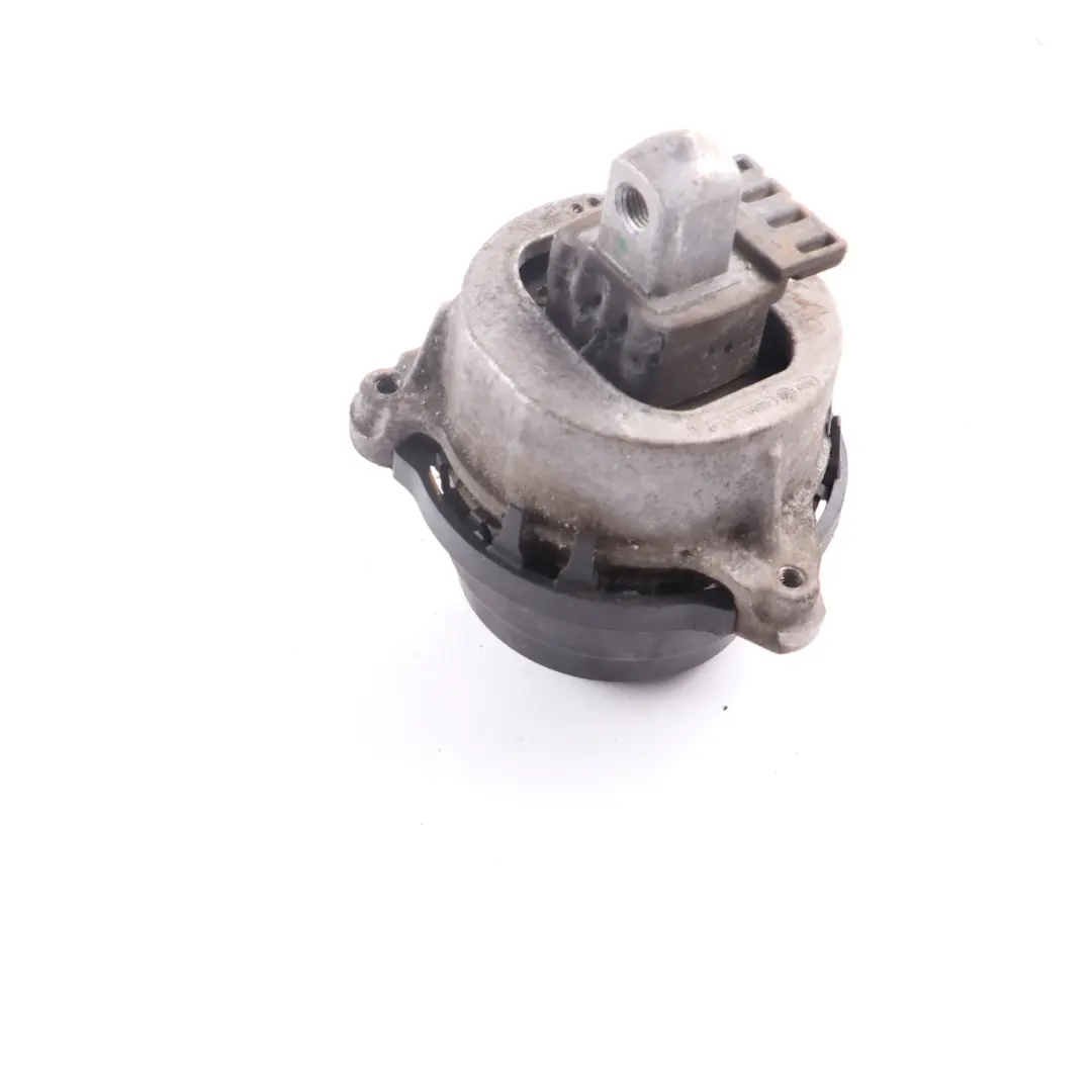 Engine Mount BMW G30 G31 530d G11 730d B57 Bearing Holder Right O/S - SKU 6860478 - Part number 6860478