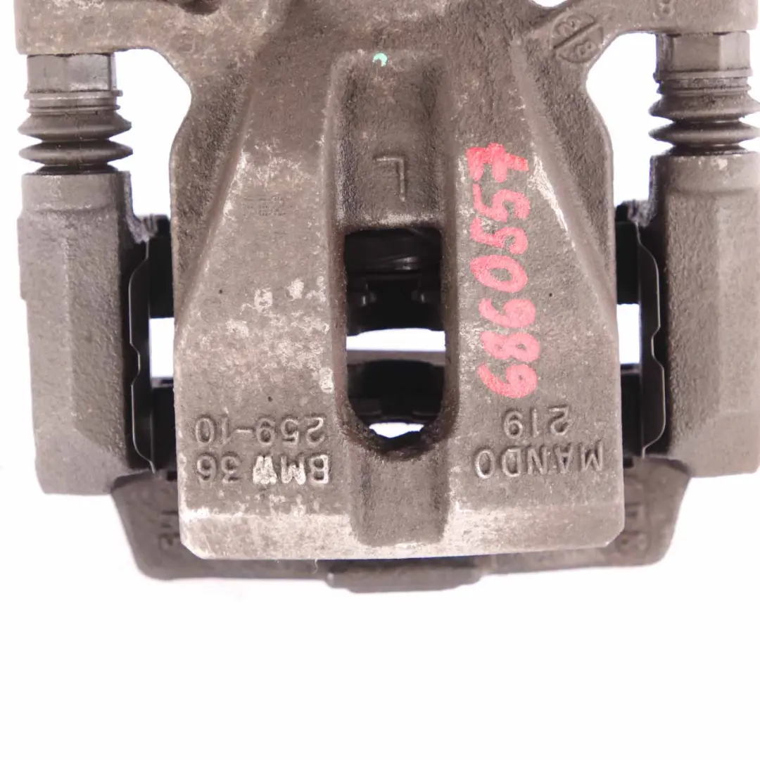 Pinza freno posteriore sinistra Alloggiamento unità freno 36/10/259 per Mini F55 F56 con numero di parte 6860557 Mini F55 F56 Pinza freno posteriore sinistra Alloggiamento unità freno 36/10/259 - SKU 6860557 - Numero di parte 6860557