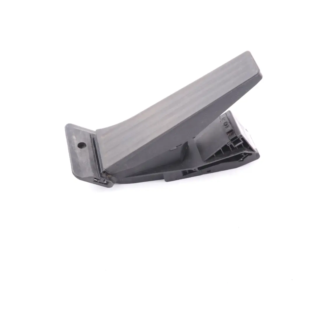 Pedal del acelerador Caja de cambios automática 6860784 para BMW E60 E61 E90 F10 con número de pieza 6859999 BMW E60 E61 E90 F10 Pedal del acelerador Caja de cambios automática 6860784 - SKU 6860784-1 - Número de pieza 6859999