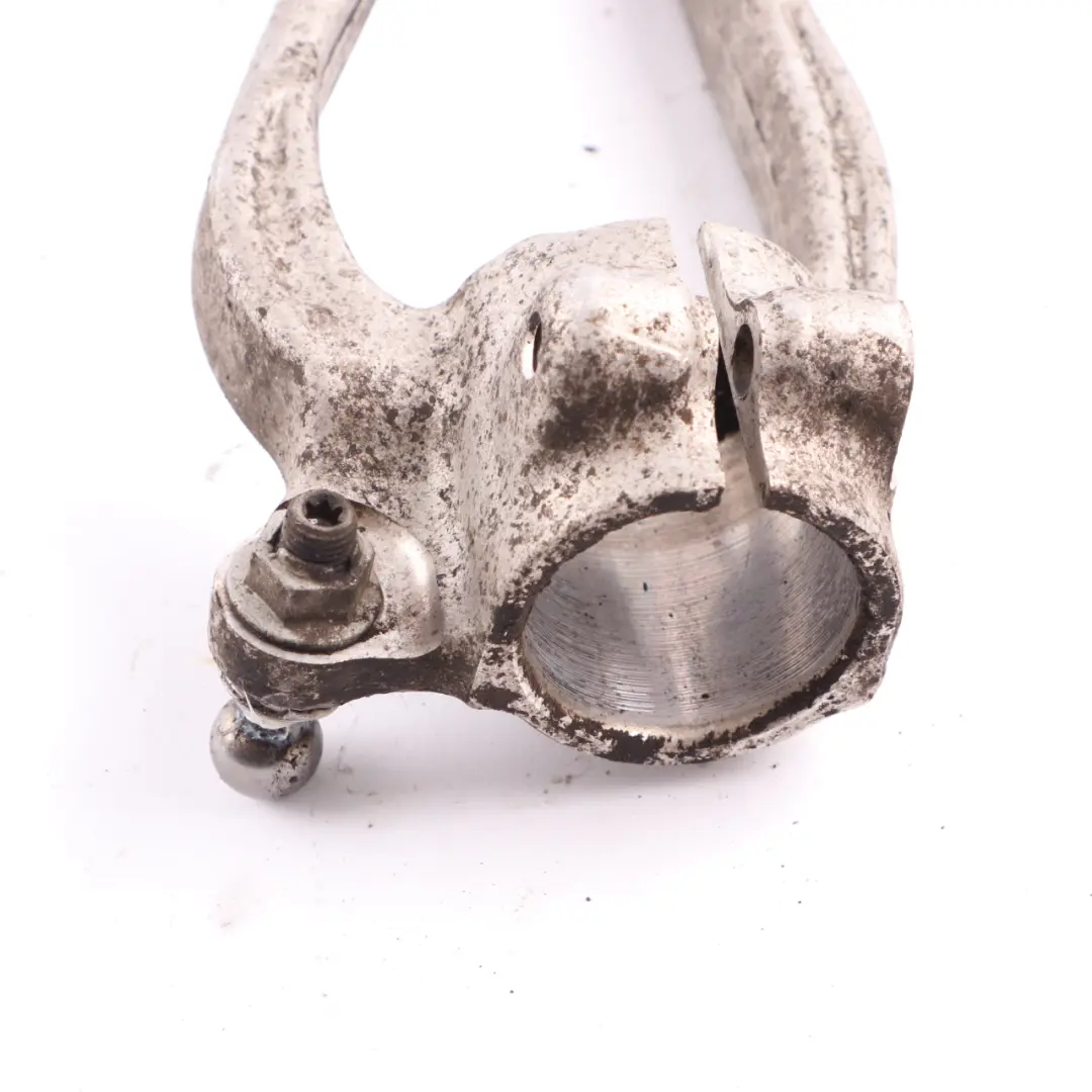 BMW X5 E70 Soporte Amortiguador Delantero Derecho Soporte Amortiguador 6775086 - SKU 6861200 - Número de pieza 6861200