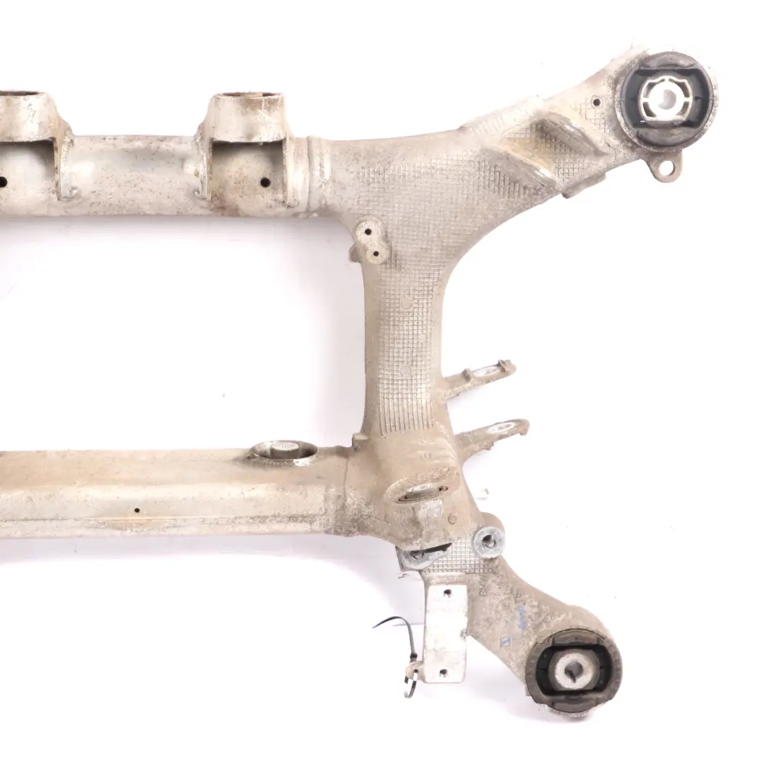 Support d'essieu arrière BMW G11 G30 Diff Cradle Subframe Carrier Mount - SKU 6861201 - Numéro de pièce 6861201