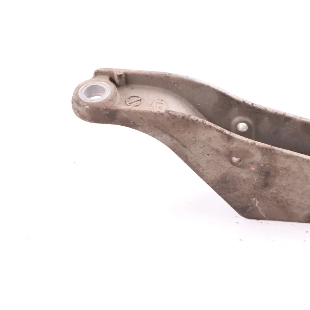 Stabilizer Bracket BMW G11 G30 xDrive Front Axle Anti Roll Bar Mount to with Part number 6861473 Stabilizer Bracket BMW G11 G30 xDrive Front Axle Anti Roll Bar Mount - SKU 6861473 - Part number 6861473