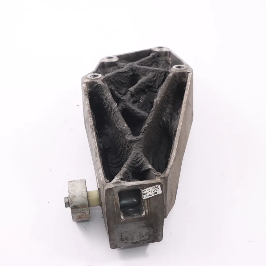 Support BMW G11 G20 G30 B57 Diesel Engine Bracket Carrier to Engine with Part number 6861559 Engine Support BMW G11 G20 G30 B57 Diesel Engine Bracket Carrier - SKU 6861559 - Part number 6861559