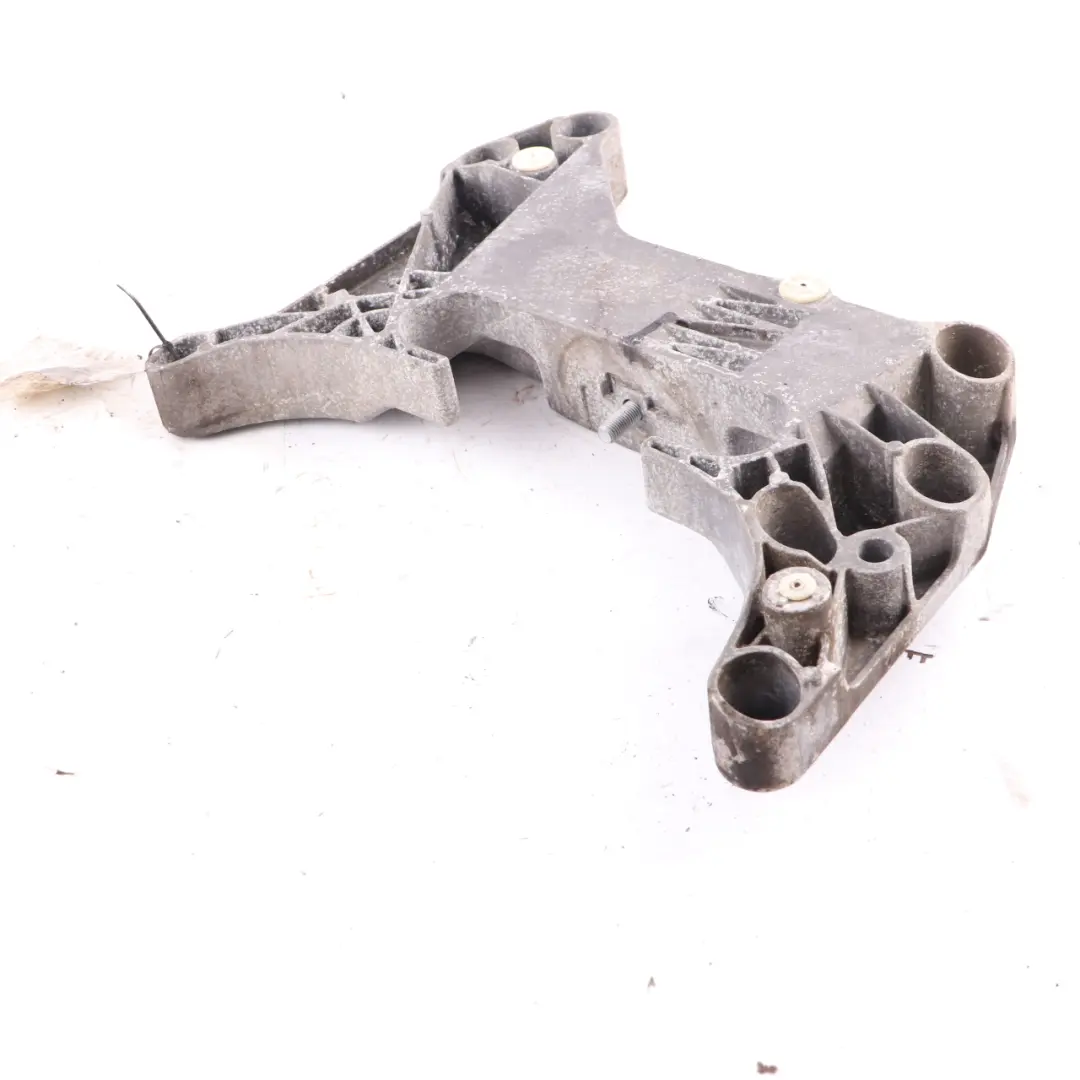 Transmission Support BMW G31 G11 G12 Automatic Gearbox Cross Member to with Part number 6861580 Transmission Support BMW G31 G11 G12 Automatic Gearbox Cross Member - SKU 6861580 - Part number 6861580