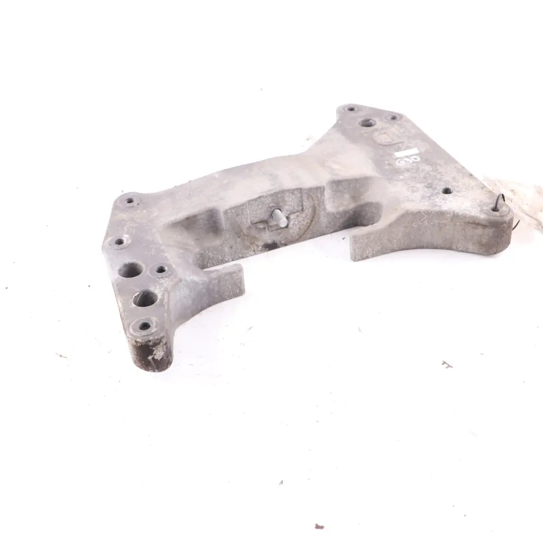 Transmission Support BMW G31 G11 G12 Automatic Gearbox Cross Member to with Part number 6861580 Transmission Support BMW G31 G11 G12 Automatic Gearbox Cross Member - SKU 6861580 - Part number 6861580