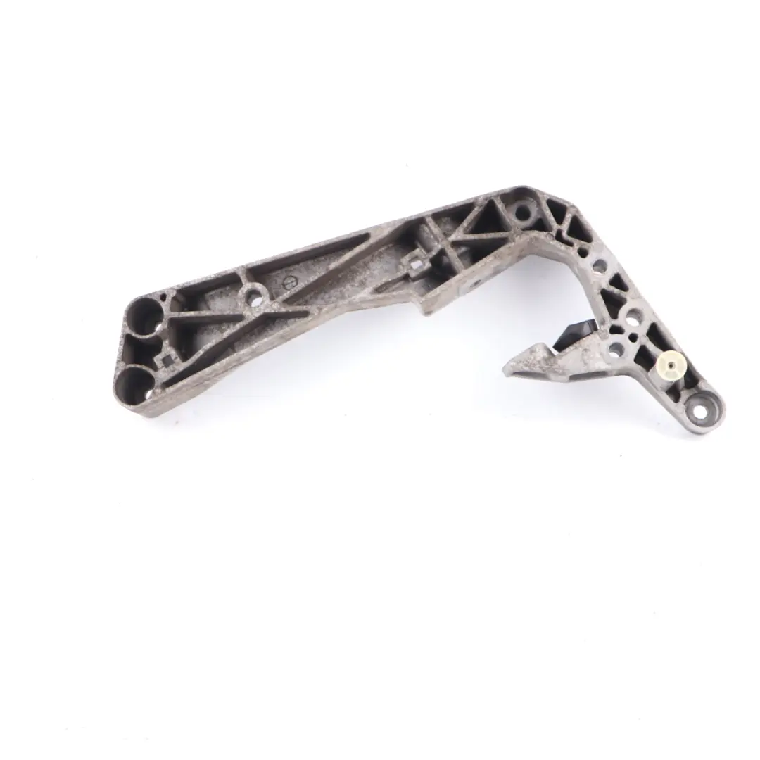 Supporto cambio croce cambio automatico per BMW G11 G12 con numero di parte 6861583 BMW G11 G12 Supporto cambio croce cambio automatico - SKU 6861583 - Numero di parte 6861583