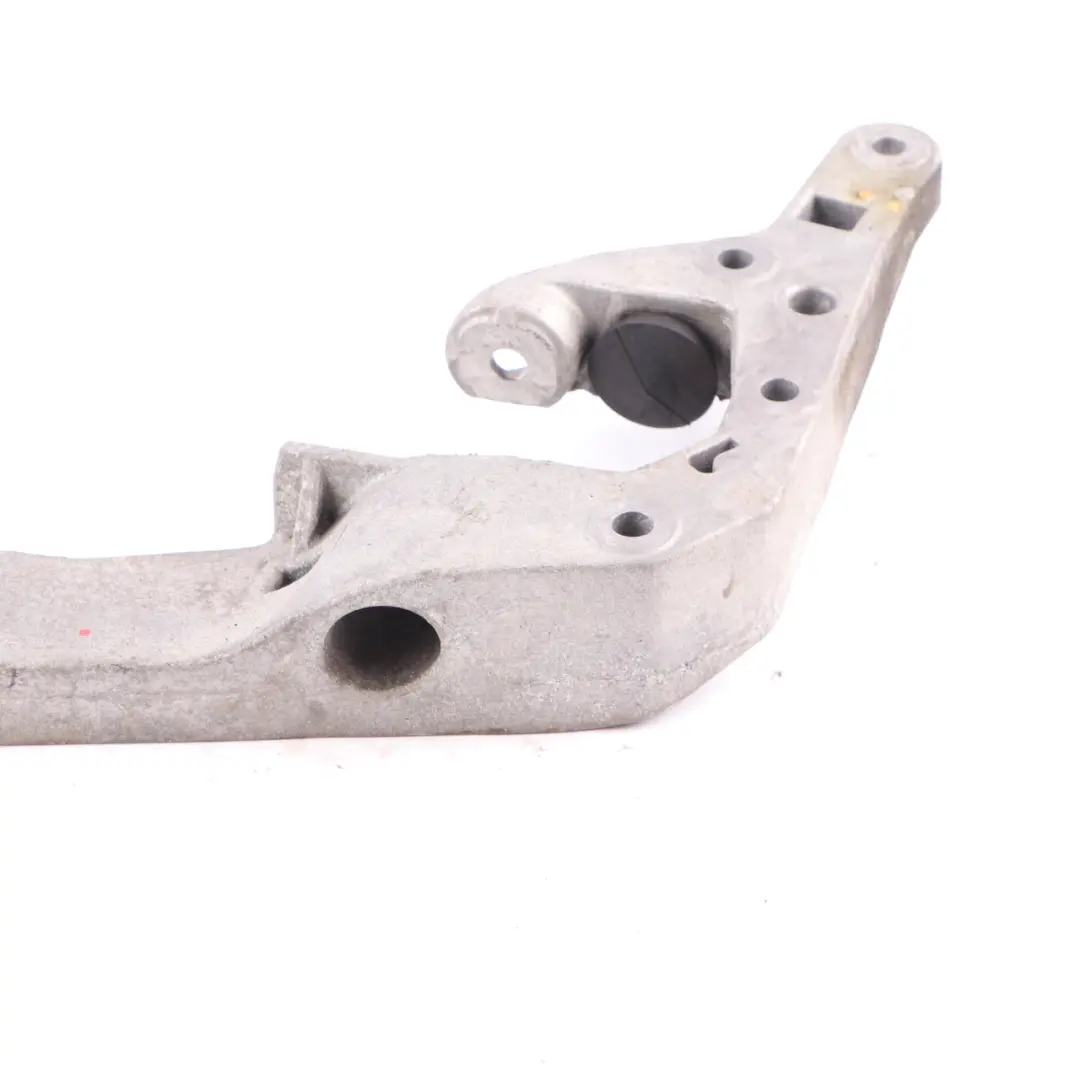 Member Gearbox Mount Automatic Transmission Support to BMW G11 G12 Cross with Part number 6861583 BMW G11 G12 Cross Member Gearbox Mount Automatic Transmission Support - SKU 6861583 - Part number 6861583