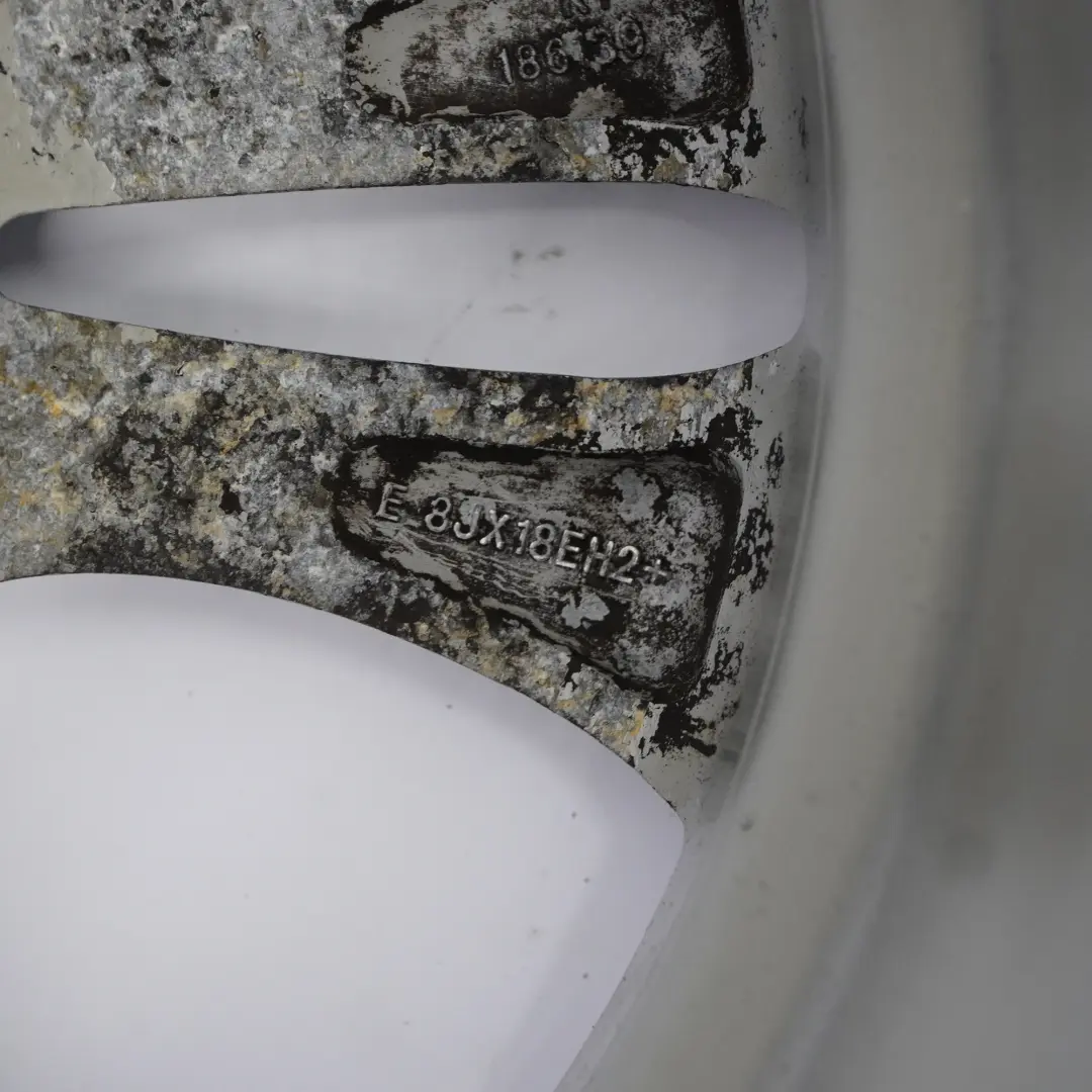 Srebrna Felga Aluminiowa 18" 605 8J ET:43 Double Spoke do BMW X3 F25 o numerze 6862886 BMW X3 F25 Srebrna Felga Aluminiowa 18" 605 8J ET:43 Double Spoke - SKU 6862886-2 - Numer Części 6862886