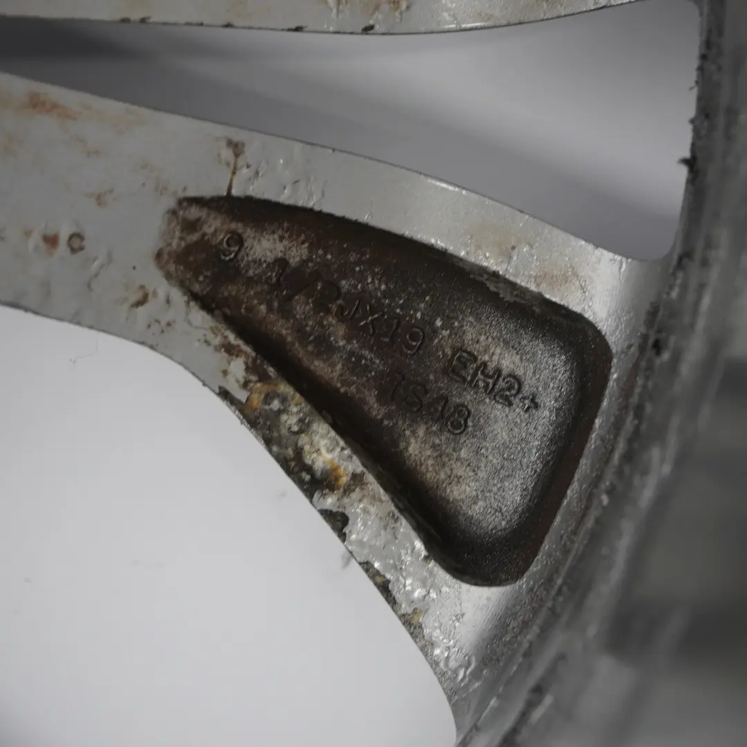 Trasera Reflex Plata Llanta aleación 19 "Y Spoke 9,5J ET:48 para BMW X3 F25 con número de pieza 6862891 BMW X3 F25 Trasera Reflex Plata Llanta aleación 19 "Y Spoke 9,5J ET:48 - SKU 6862891-1 - Número de pieza 6862891