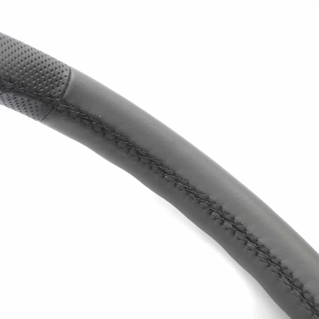 NUOVO Volante Sportivo in Pelle Nnera per BMW F20 F21 F22 F30 F31 F34 F32 F33 F36 con numero di parte 6863346 BMW F20 F21 F22 F30 F31 F34 F32 F33 F36 NUOVO Volante Sportivo in Pelle Nnera - SKU 6863346-5 - Numero di parte 6863346