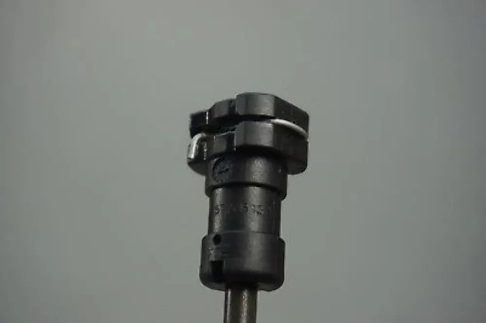 Clutch Delivery Line Coupling Pipe to Mini Cooper Series R55 R56 R57 R58 R59 with Part number 6863947 Mini Cooper Series R55 R56 R57 R58 R59 Clutch Delivery Line Coupling Pipe - SKU 6863947 - Part number 6863947