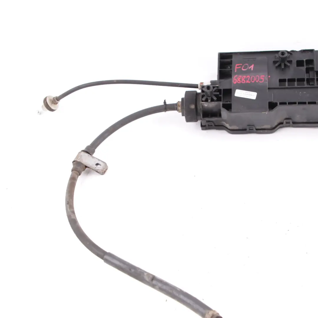 Electronic Handbrake BMW F01 F02 Parking Brake Actuator Control Unit to with Part number 6864132 Electronic Handbrake BMW F01 F02 Parking Brake Actuator Control Unit - SKU 6864132 - Part number 6864132