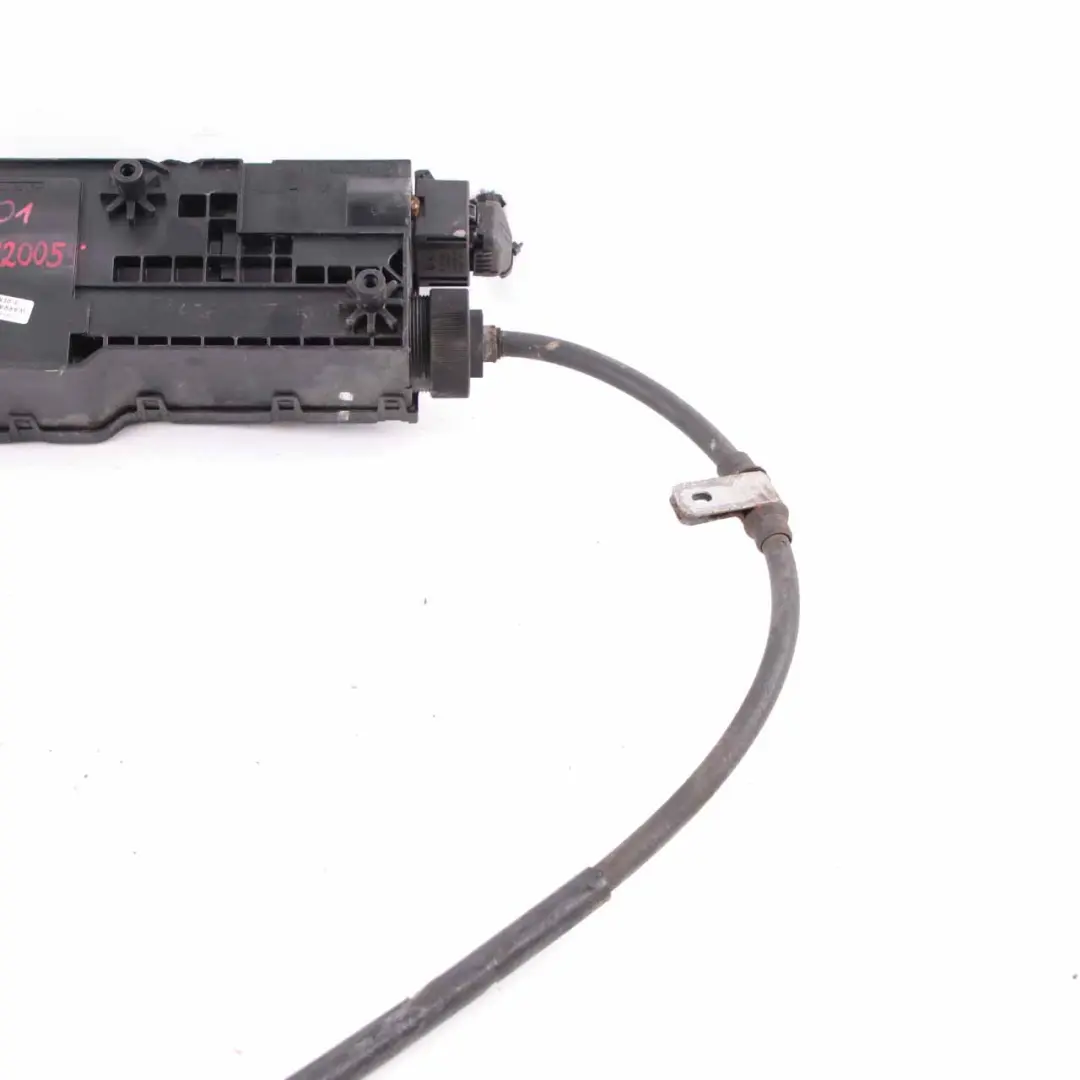 Electronic Handbrake BMW F01 F02 Parking Brake Actuator Control Unit to with Part number 6864132 Electronic Handbrake BMW F01 F02 Parking Brake Actuator Control Unit - SKU 6864132 - Part number 6864132