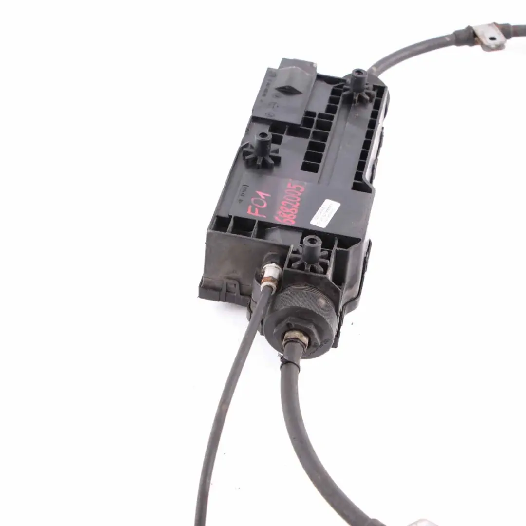 Electronic Handbrake BMW F01 F02 Parking Brake Actuator Control Unit to with Part number 6864132 Electronic Handbrake BMW F01 F02 Parking Brake Actuator Control Unit - SKU 6864132 - Part number 6864132