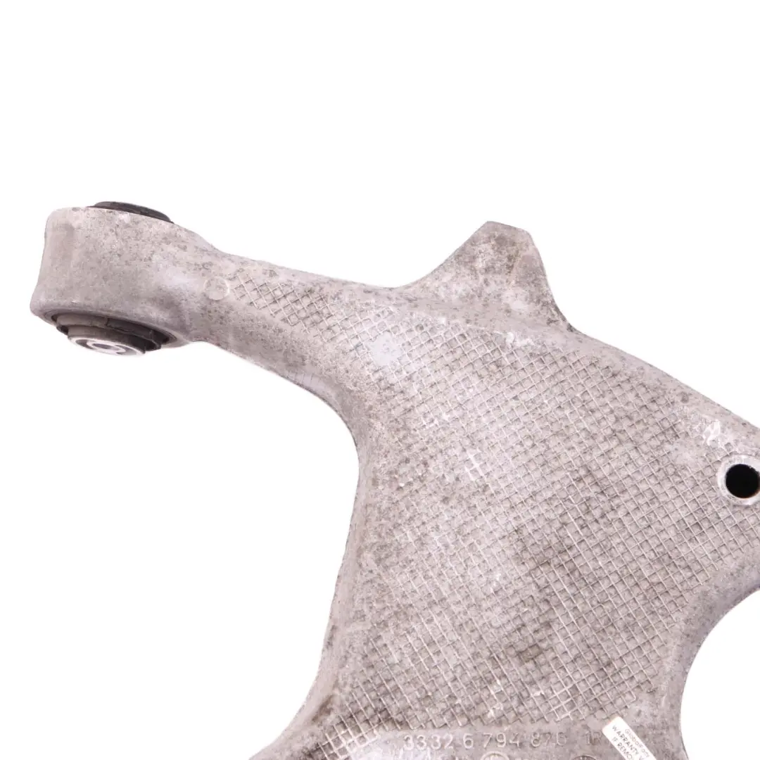 Braccio controllo inferiore asse posteriore destro per BMW F01 F02 F10 F11 F12 con numero di parte 6865898 BMW F01 F02 F10 F11 F12 Braccio controllo inferiore asse posteriore destro - SKU 6865898 - Numero di parte 6865898