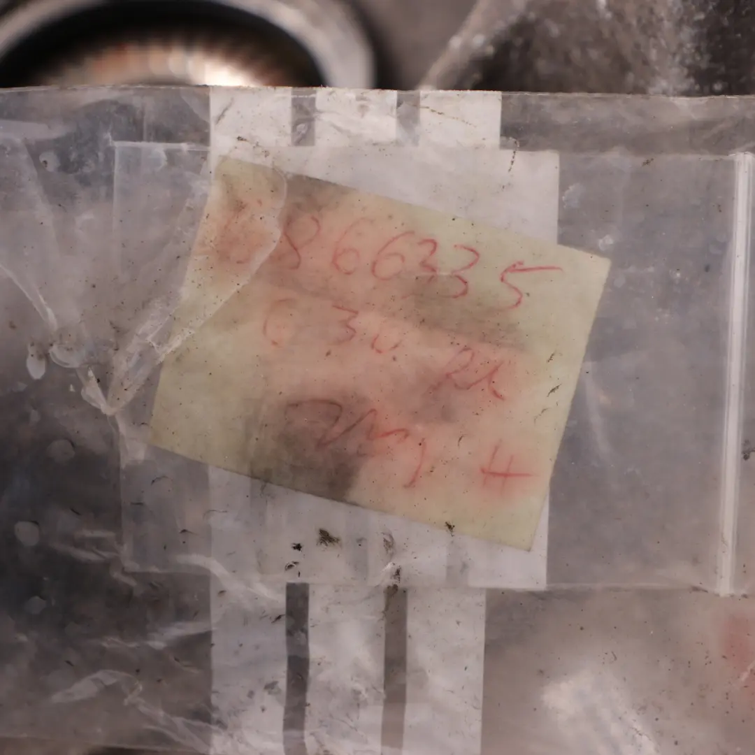 Portaruota Posteriore Sinistro Sospensione Freno Mozzo Ruota per BMW G30 con numero di parte 6866335 BMW G30 Portaruota Posteriore Sinistro Sospensione Freno Mozzo Ruota - SKU 6866335 - Numero di parte 6866335