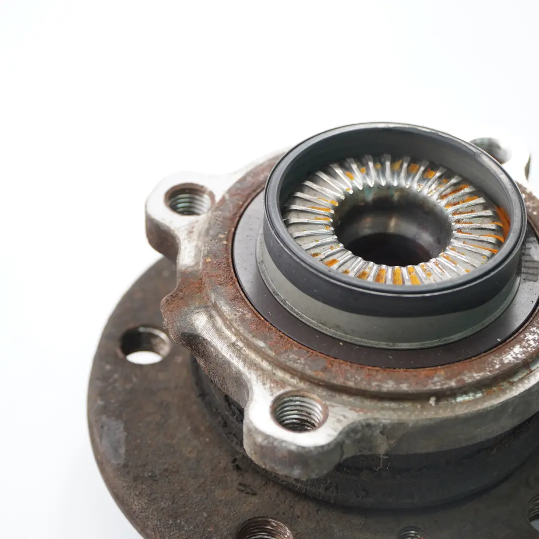 flangia mozzo posteriore sinistra destra cuscinetto ruota per BMW F30 F31 con numero di parte 6867262 BMW F30 F31 flangia mozzo posteriore sinistra destra cuscinetto ruota - SKU 6867262 - Numero di parte 6867262