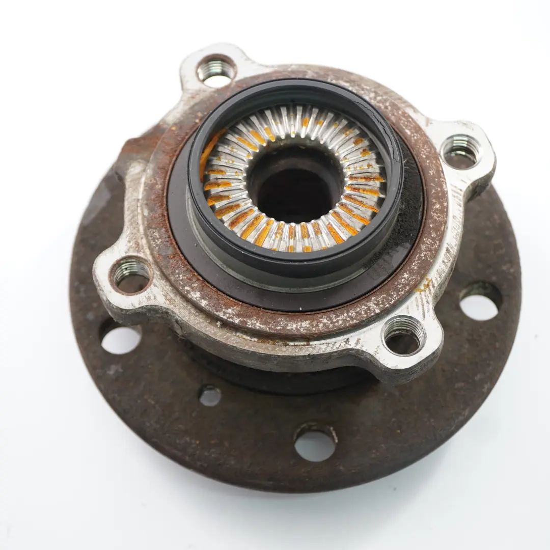flangia mozzo posteriore sinistra destra cuscinetto ruota per BMW F30 F31 con numero di parte 6867262 BMW F30 F31 flangia mozzo posteriore sinistra destra cuscinetto ruota - SKU 6867262 - Numero di parte 6867262