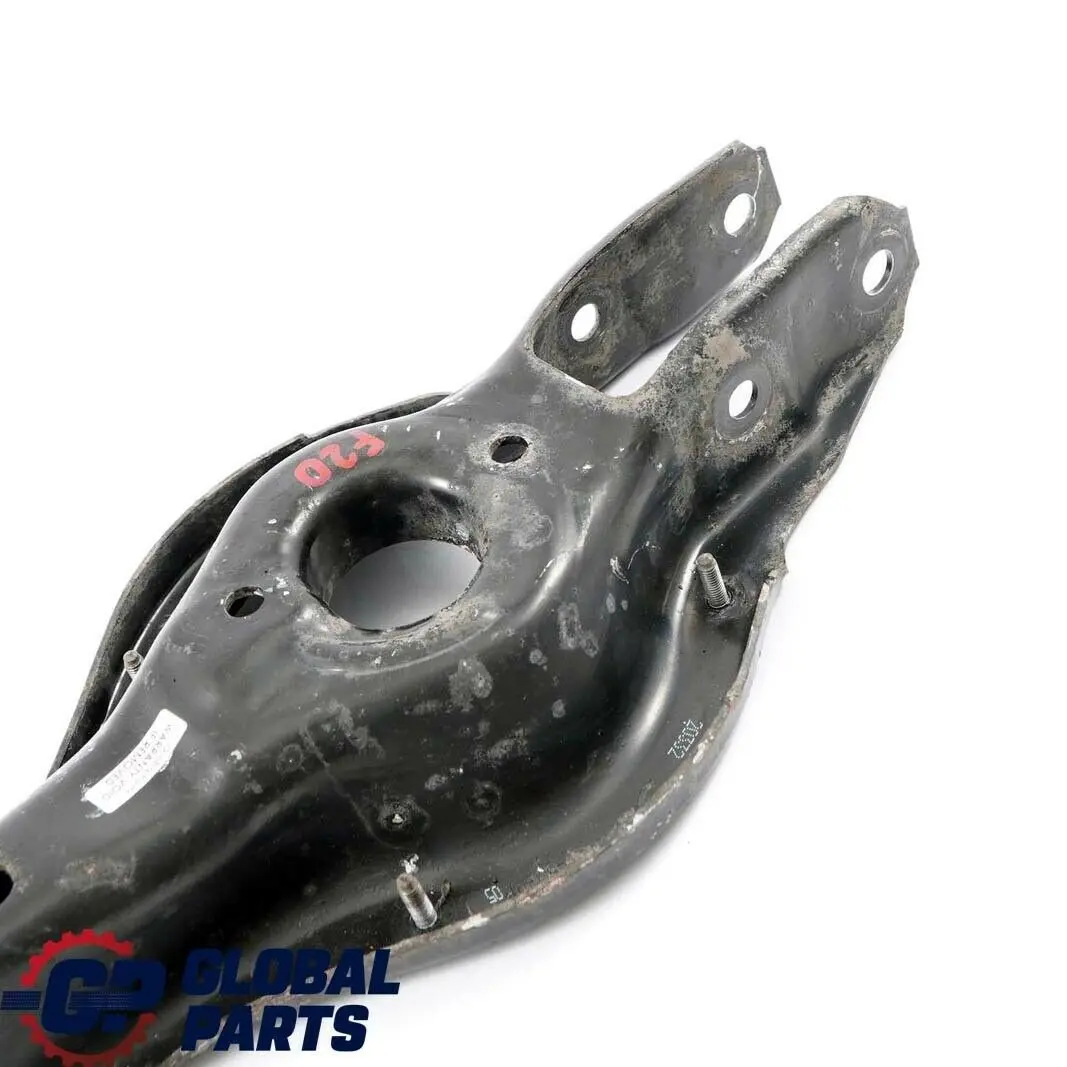 Soporte De goma del puntal antivuelco trasero para BMW F20 F21 F22 F30 F31 con número de pieza 6867540 BMW F20 F21 F22 F30 F31 Soporte De goma del puntal antivuelco trasero - SKU 6867540 - Número de pieza 6867540
