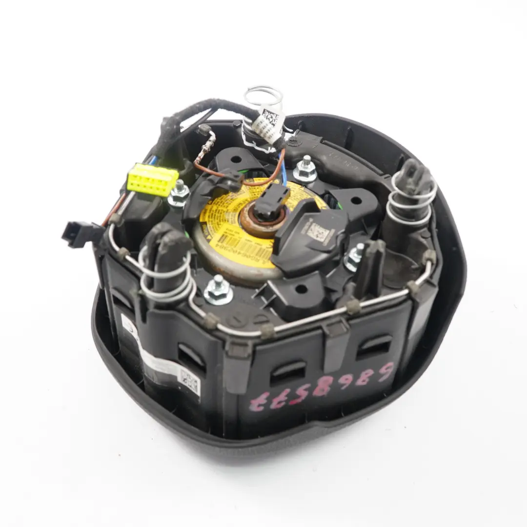 Modulo Airbag lato guida per BMW F45 LCI F46 F48 Sport Volante con numero di parte 6868577 BMW F45 LCI F46 F48 Sport Volante Modulo Airbag lato guida - SKU 6868577 - Numero di parte 6868577