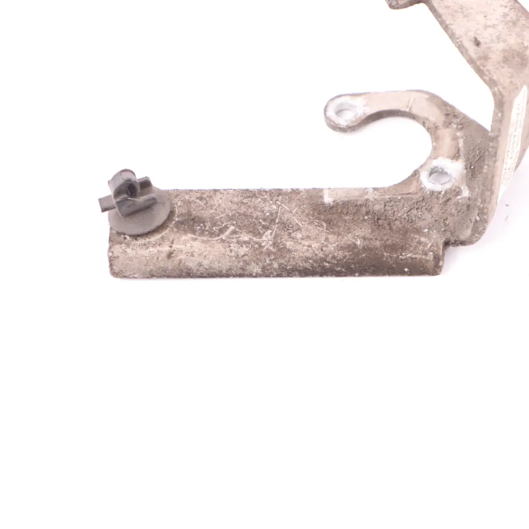 Headlight Height Level Sensor Bracket Mount Left N/S to BMW G30 G31 G11 with Part number 6869137 BMW G30 G31 G11 Headlight Height Level Sensor Bracket Mount Left N/S - SKU 6869137 - Part number 6869137