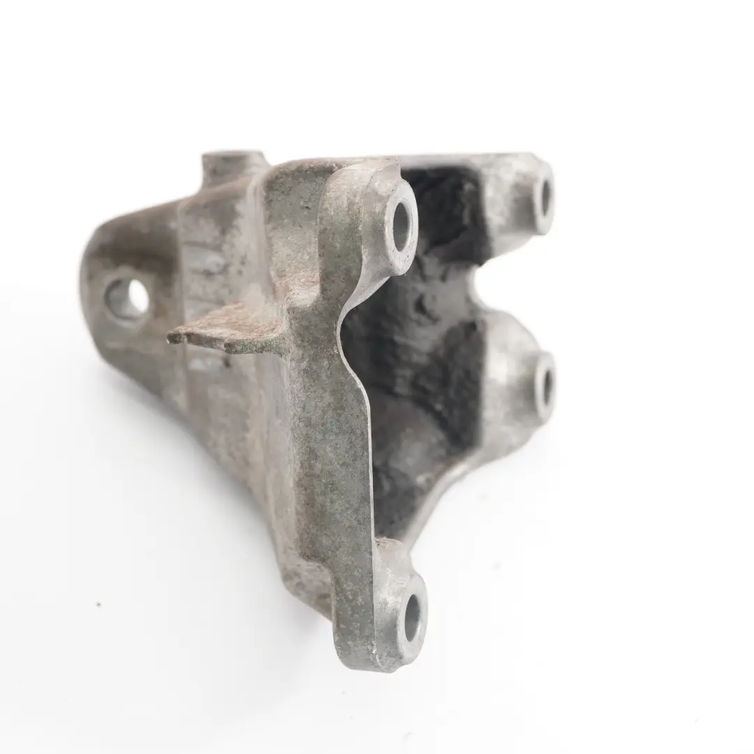 Supporto motore BMW F20 LCI F30 B37 B38 staffa destra per con numero di parte 6869618 Supporto motore BMW F20 LCI F30 B37 B38 staffa destra - SKU 6869618 - Numero di parte 6869618