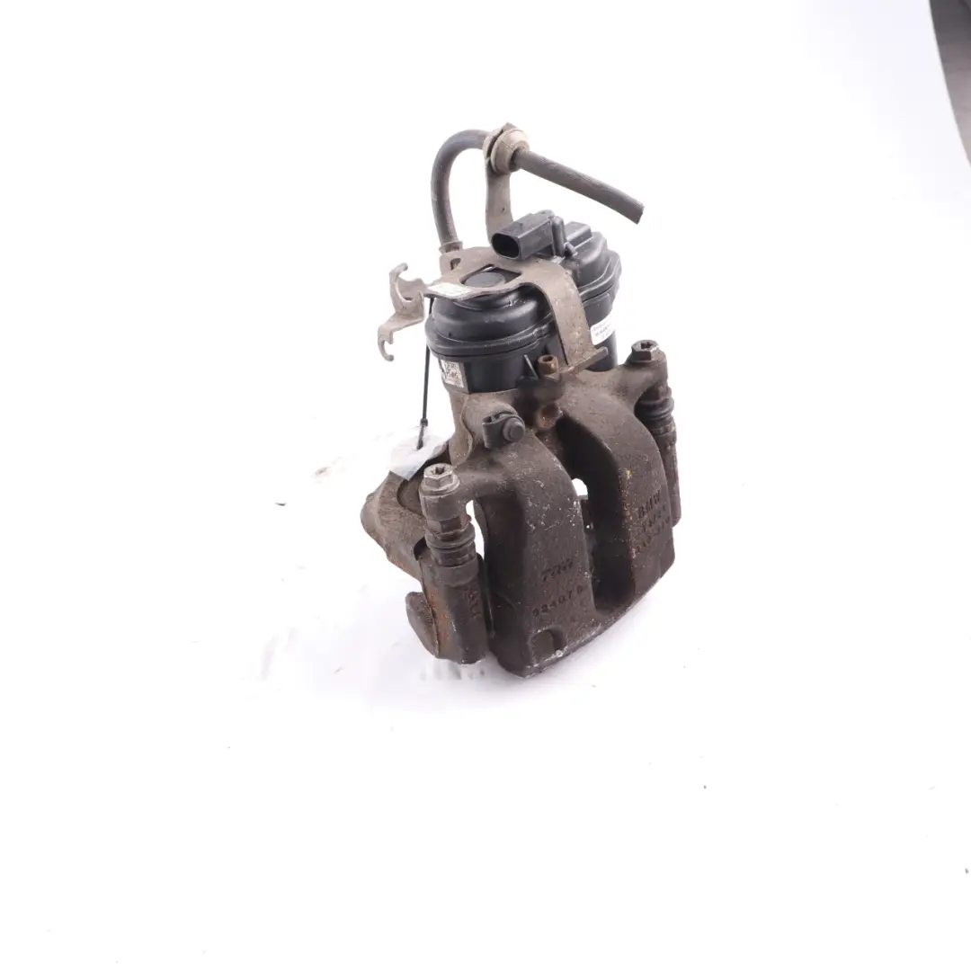 Étrier Frein Arrière Boîtier Support Droit 44/24 pour BMW G11 à propos du numéro de pièce 6870572 BMW G11 Étrier Frein Arrière Boîtier Support Droit 44/24 - SKU 6870572 - Numéro de pièce 6870572