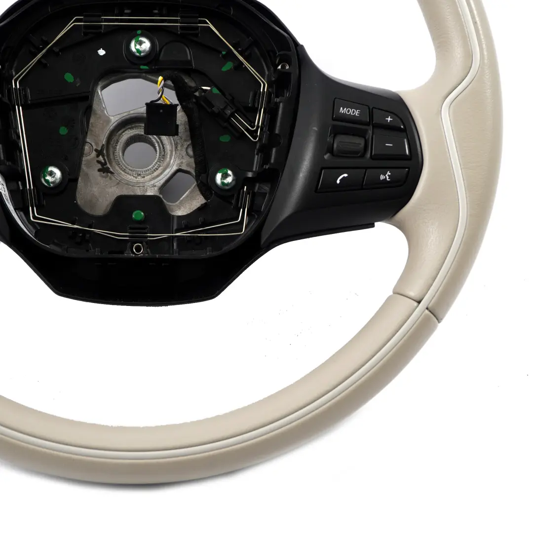 Volant Multifonctions Boutons Cuir Lodge pour BMW i3 I01 à propos du numéro de pièce 6870782 BMW i3 I01 Volant Multifonctions Boutons Cuir Lodge - SKU 6870782 - Numéro de pièce 6870782