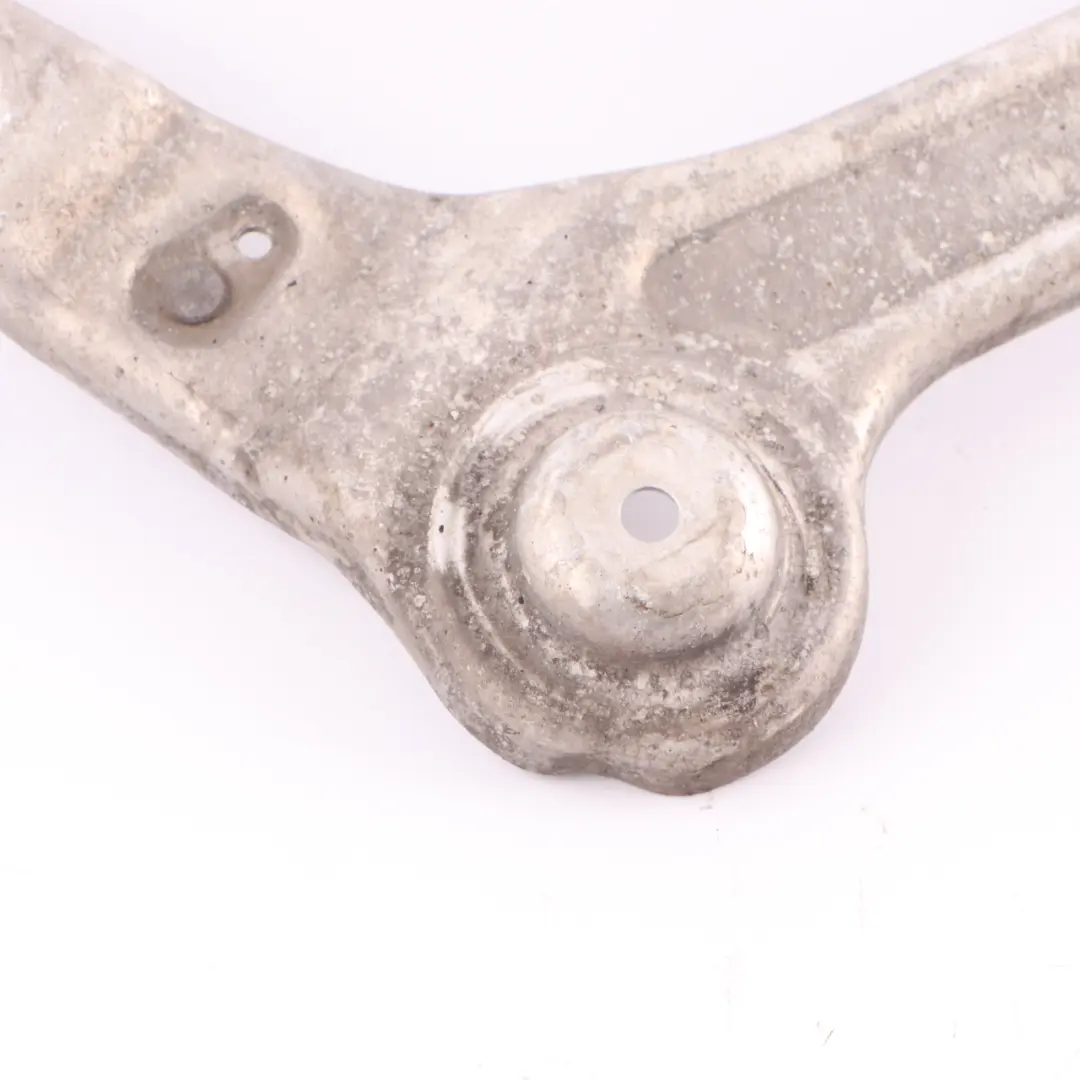 Support d'essieu arrière gauche Support de tige de poussée pour BMW X3 G01 à propos du numéro de pièce 6871003 BMW X3 G01 Support d'essieu arrière gauche Support de tige de poussée - SKU 6871003 - Numéro de pièce 6871003