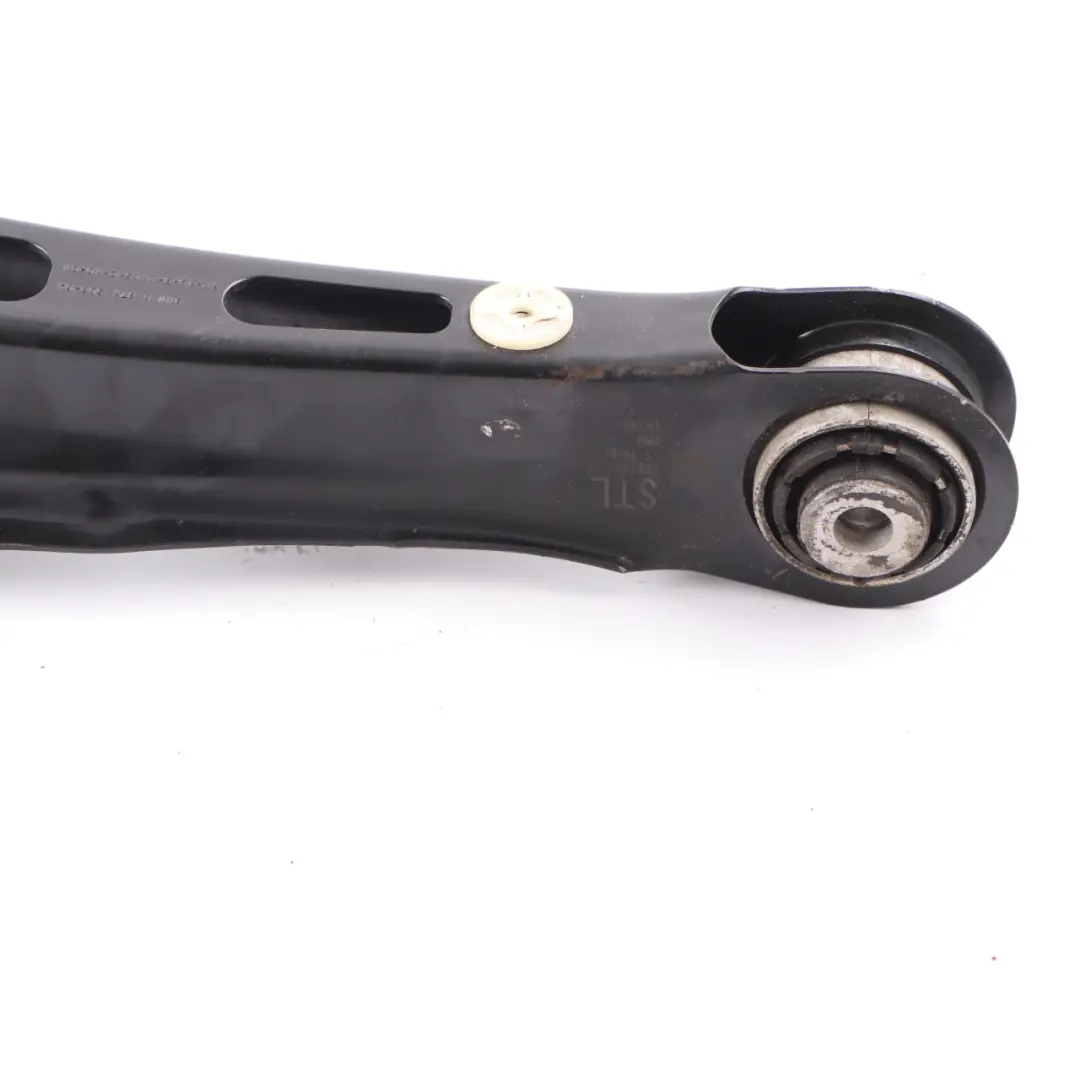 Wahacz Tylny Lewy Prawy 6871507 do BMW X3 G01 X4 G02 o numerze 6871020 BMW X3 G01 X4 G02 Wahacz Tylny Lewy Prawy 6871507 - SKU 6871020 - Numer Części 6871020