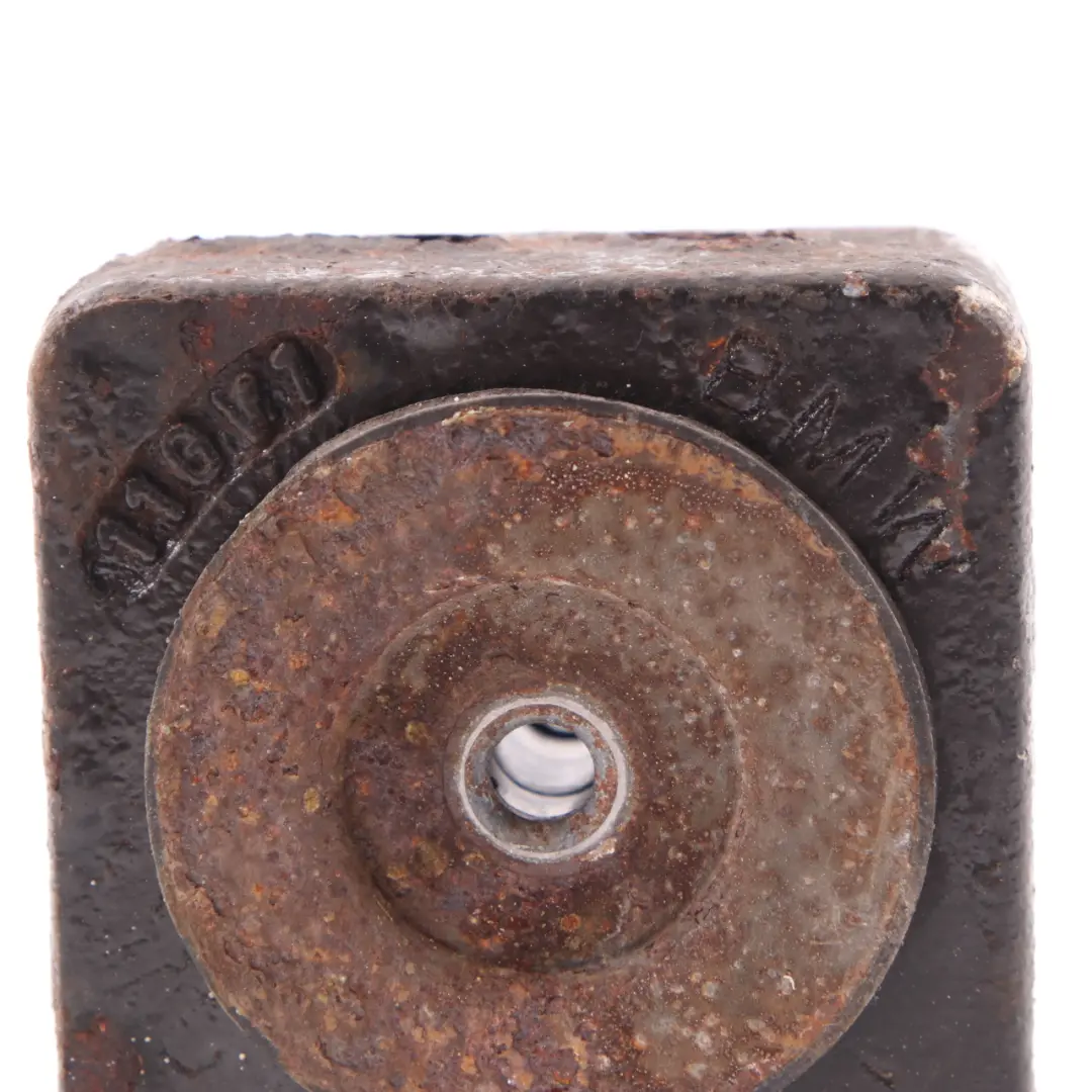 Schwingung Dämpfer Hintere Differential Abstützung 6798891 für BMW F20 F30 125d 325d mit Teilenummer 6872958 BMW F20 F30 125d 325d Schwingung Dämpfer Hintere Differential Abstützung 6798891 - SKU 6872958 - Teilenummer 6872958