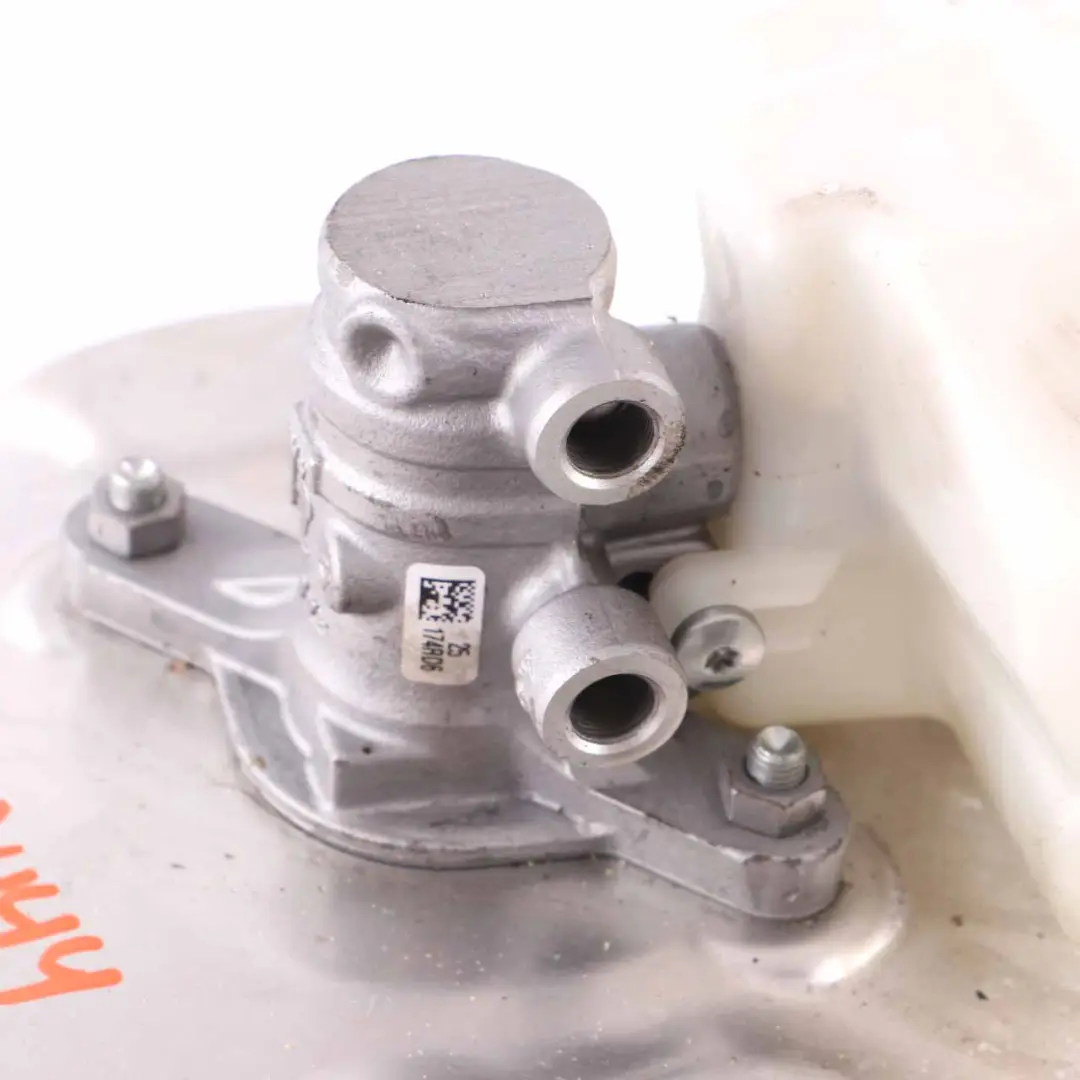 Brake Servo Brake Booster Master Cylinder Unit Reservoir to BMW G11 G12 G30 with Part number 6873444 BMW G11 G12 G30 Brake Servo Brake Booster Master Cylinder Unit Reservoir - SKU 6873444 - Part number 6873444