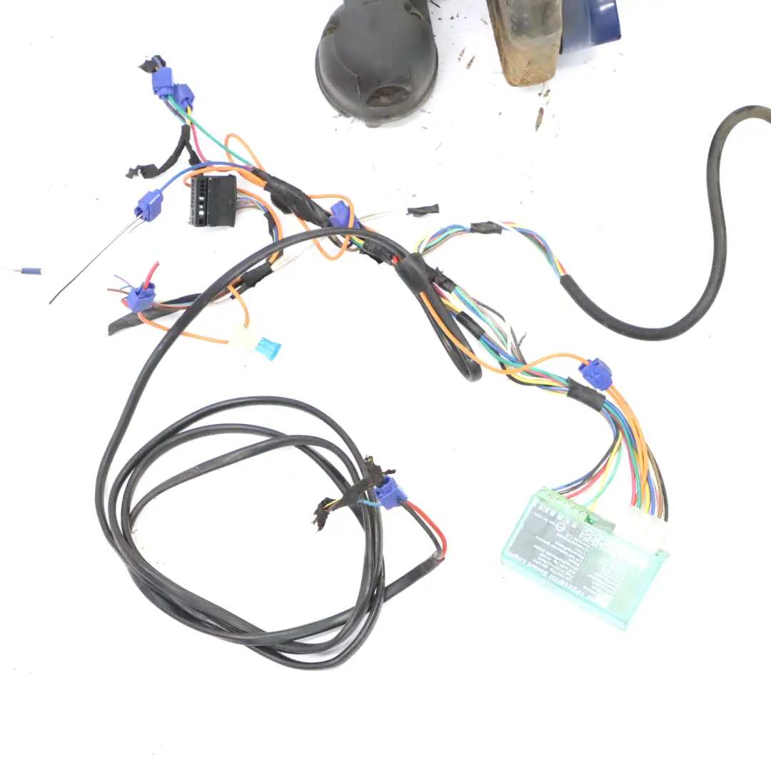 Hak Holowniczy Witter Hak Przyczepy do BMW X3 F25 o numerze 6874096 BMW X3 F25 Hak Holowniczy Witter Hak Przyczepy - SKU 6874096-1 - Numer Części 6874096