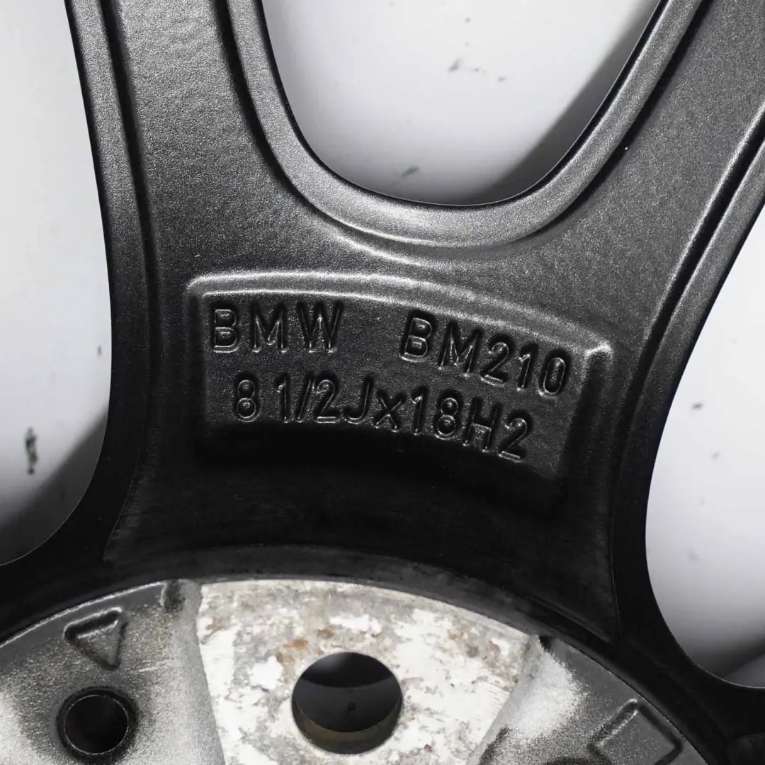 Roue alliage noir 18" 8.5J ET:47 V-Spoke Styling 398 pour BMW F30 F32 F33 LCI à propos du numéro de pièce 6874821 BMW F30 F32 F33 LCI Roue alliage noir 18" 8.5J ET:47 V-Spoke Styling 398 - SKU 6874821-1 - Numéro de pièce 6874821