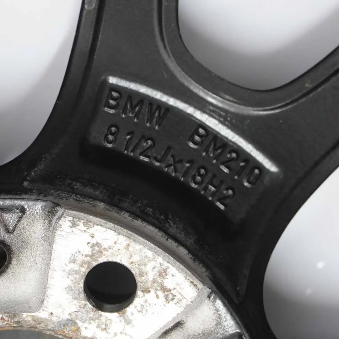 Orbitgrey Alloy Wheel 18" 8.5J ET:47 V-Spoke Styling 398 to BMW F30 F32 LCI with Part number 6874821 BMW F30 F32 LCI Orbitgrey Alloy Wheel 18" 8.5J ET:47 V-Spoke Styling 398 - SKU 6874821-4 - Part number 6874821