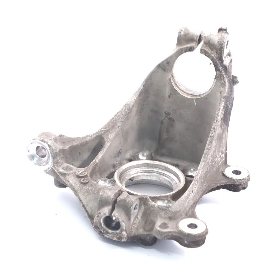 Zwrotnica Lewy Przód do BMW F40 F45 Mini F60 o numerze 6876853 BMW F40 F45 Mini F60 Zwrotnica Lewy Przód - SKU 6876853 - Numer Części 6876853