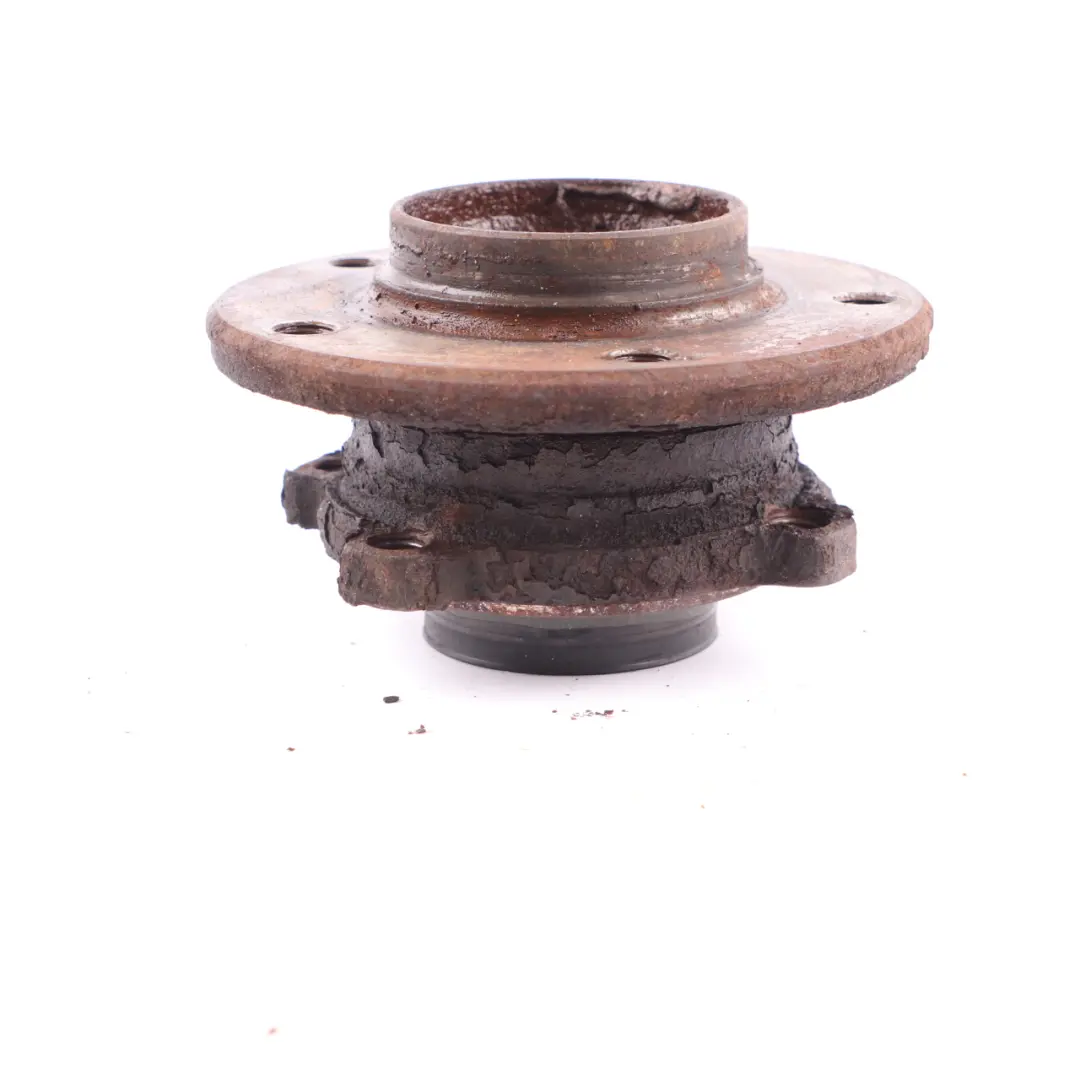 Mozzo ruota anteriore sinistro destro Cuscinetto sospensione per BMW X1 E84 xDrive con numero di parte 6877562 BMW X1 E84 xDrive Mozzo ruota anteriore sinistro destro Cuscinetto sospensione - SKU 6877562 - Numero di parte 6877562