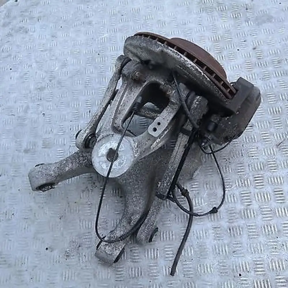 3.0sd Rear Right O/S Wheel Carrier Brake Disc Calliper Leg to BMW X5 SERIES E70 with Part number 6879102 BMW X5 SERIES E70 3.0sd Rear Right O/S Wheel Carrier Brake Disc Calliper Leg - SKU 6879102 - Part number 6879102