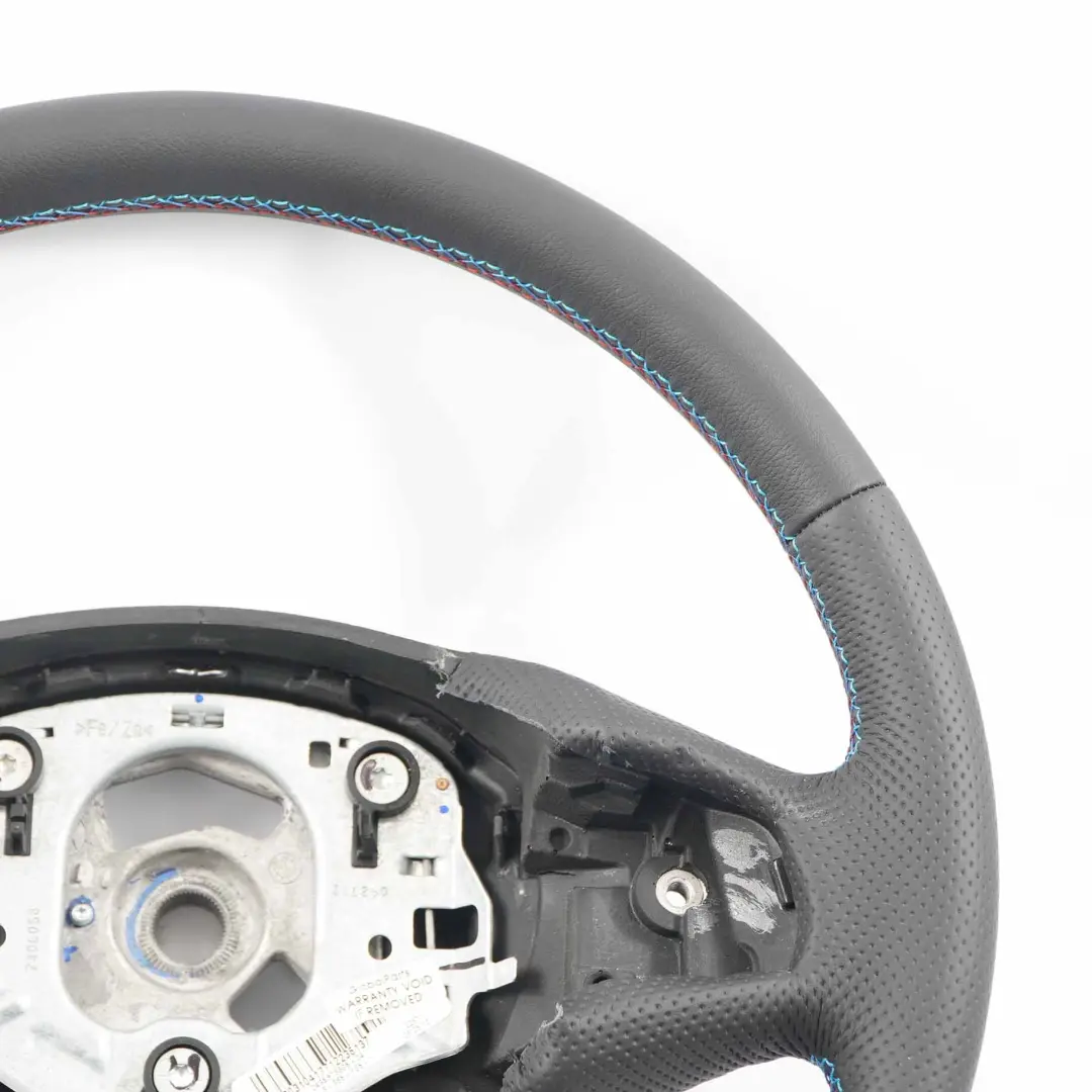 NUOVO Volante in pelle nera M Tricolored Threads 6793031 per BMW X3 F25 X4 F26 con numero di parte 6879173 BMW X3 F25 X4 F26 NUOVO Volante in pelle nera M Tricolored Threads 6793031 - SKU 6879173-1 - Numero di parte 6879173