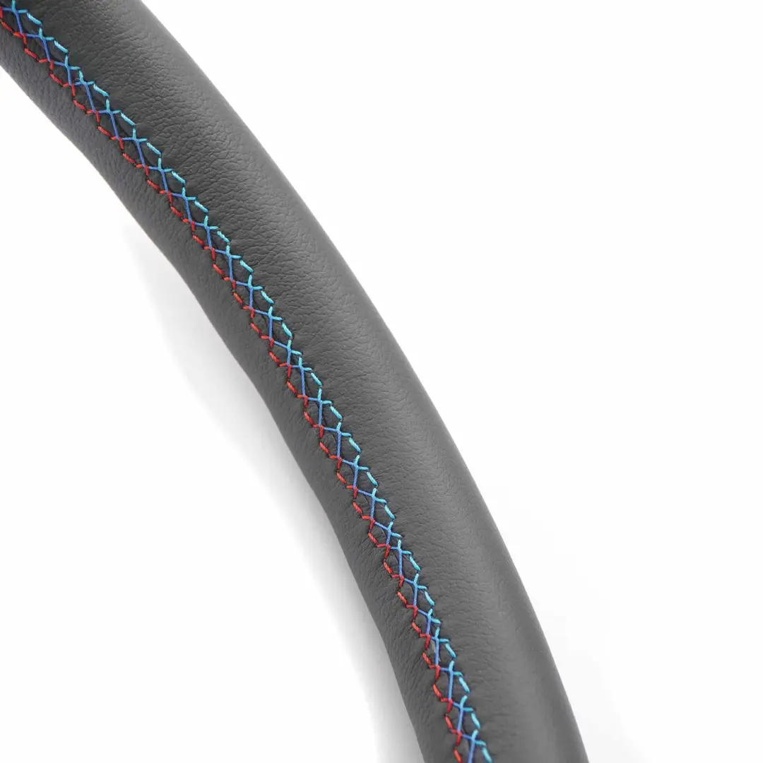 NUEVO Volante de cuero negro M Tricolored Hilos 6793031 para BMW X3 F25 X4 F26 con número de pieza 6879173 BMW X3 F25 X4 F26 NUEVO Volante de cuero negro M Tricolored Hilos 6793031 - SKU 6879173-1 - Número de pieza 6879173