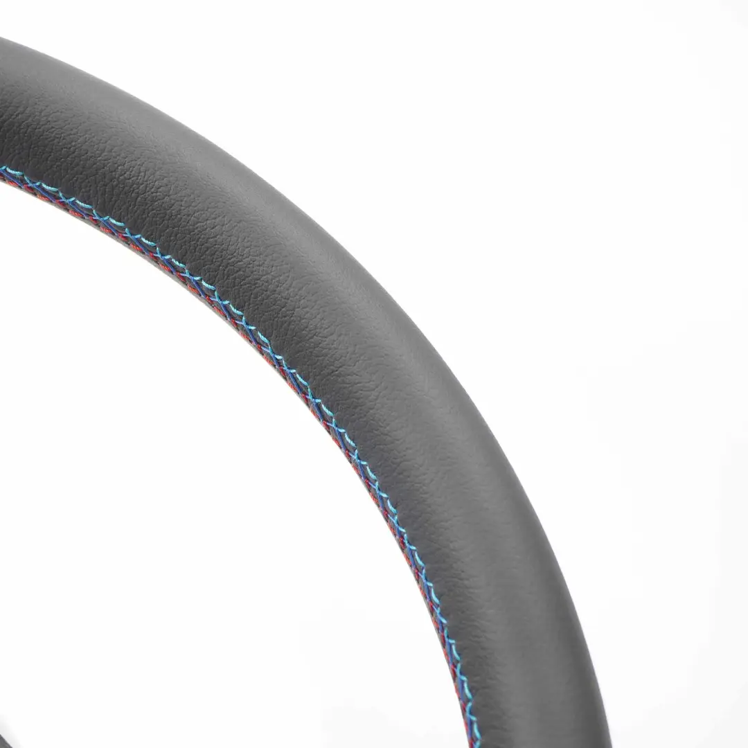 NUEVO Volante de cuero negro M Tricolored Hilos 6793031 para BMW X3 F25 X4 F26 con número de pieza 6879173 BMW X3 F25 X4 F26 NUEVO Volante de cuero negro M Tricolored Hilos 6793031 - SKU 6879173-1 - Número de pieza 6879173