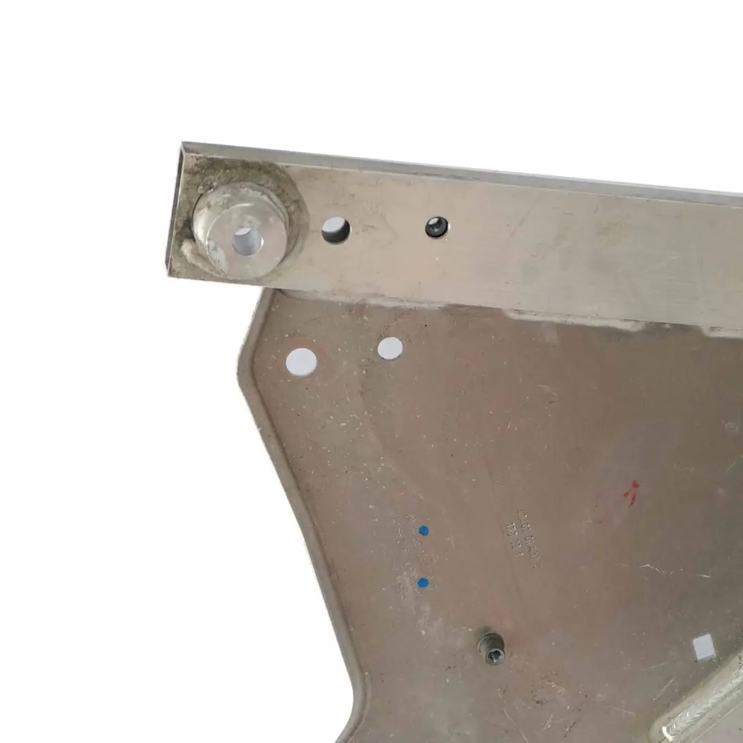 Support vertical du berceau de l'essieu arrière sous-châssis 9269846 pour BMW i3 I01 à propos du numéro de pièce 6879520 BMW i3 I01 Support vertical du berceau de l'essieu arrière sous-châssis 9269846 - SKU 6879520-1 - Numéro de pièce 6879520