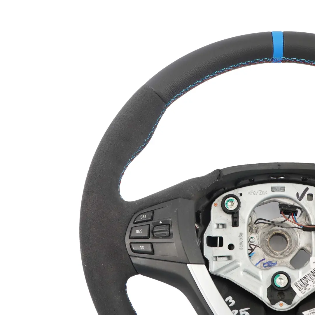 Volant avec NEUF Noir Cuir / Alcantara 6793033 pour BMW X3 F25 X4 F26 Sport à propos du numéro de pièce 6879924 BMW X3 F25 X4 F26 Sport Volant avec NEUF Noir Cuir / Alcantara 6793033 - SKU 6879924-1 - Numéro de pièce 6879924